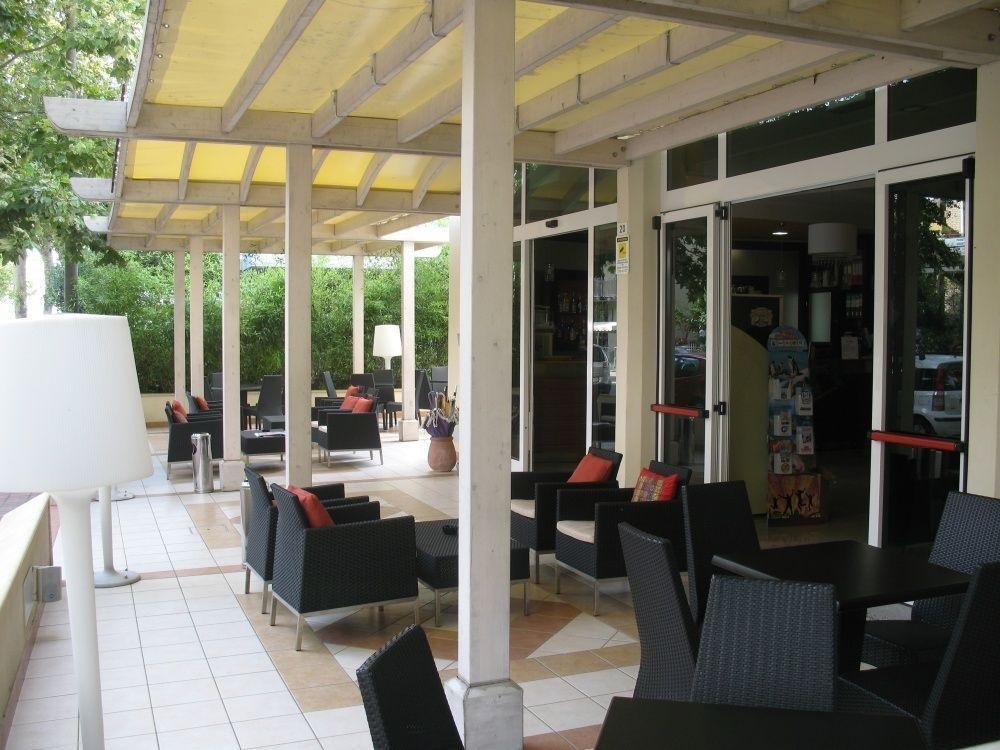 Hotel Orly Cesena Bagian luar foto