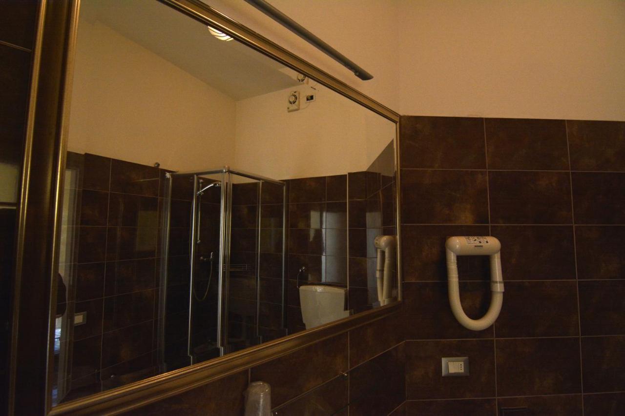 Hotel Orly Cesena Bagian luar foto