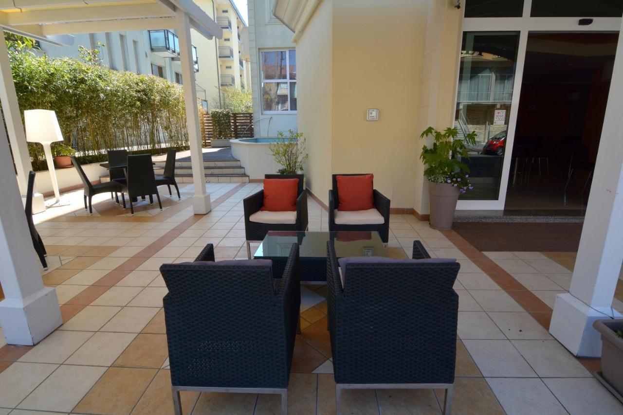 Hotel Orly Cesena Bagian luar foto